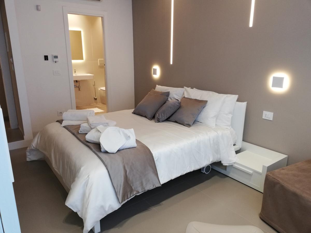 Maison Saint Honore Foggia Bagian luar foto